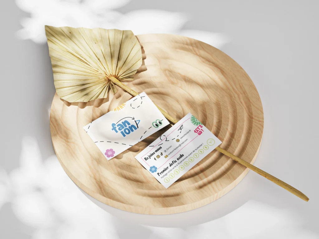 Projet fanion - Carte de visite - graphiste, freelance, digital nomad, communication, identité de marque